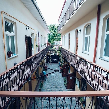 Wonderful Flat On City Center Uzhhorod Exterior photo